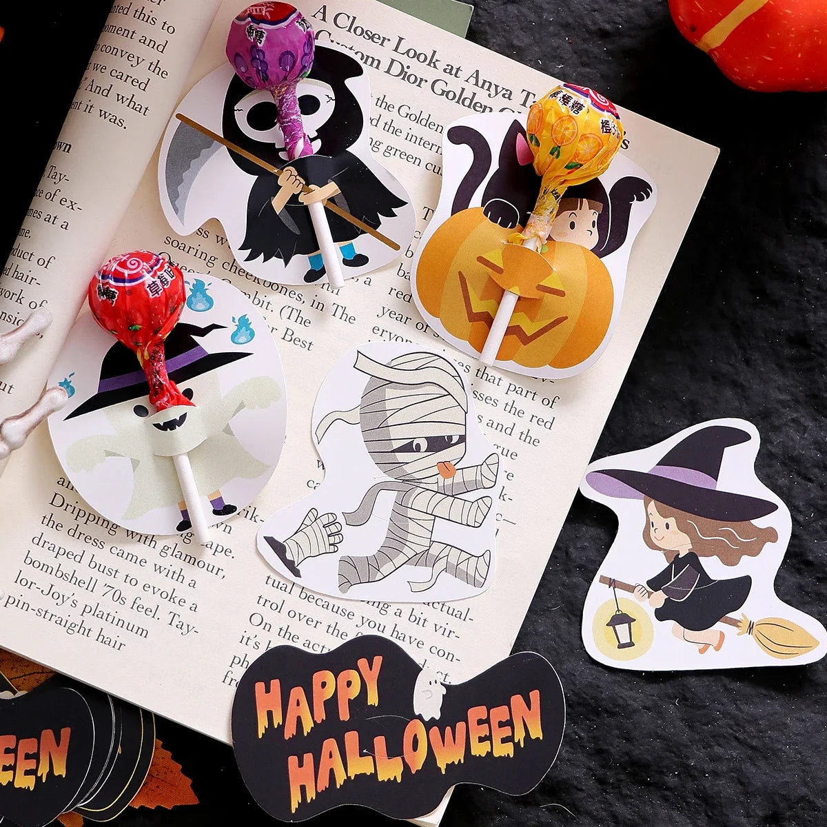 Halloween Lollipop Cards for Kids – 30 Pack, 6 Witch Designs Halloween Party Supplies Qme