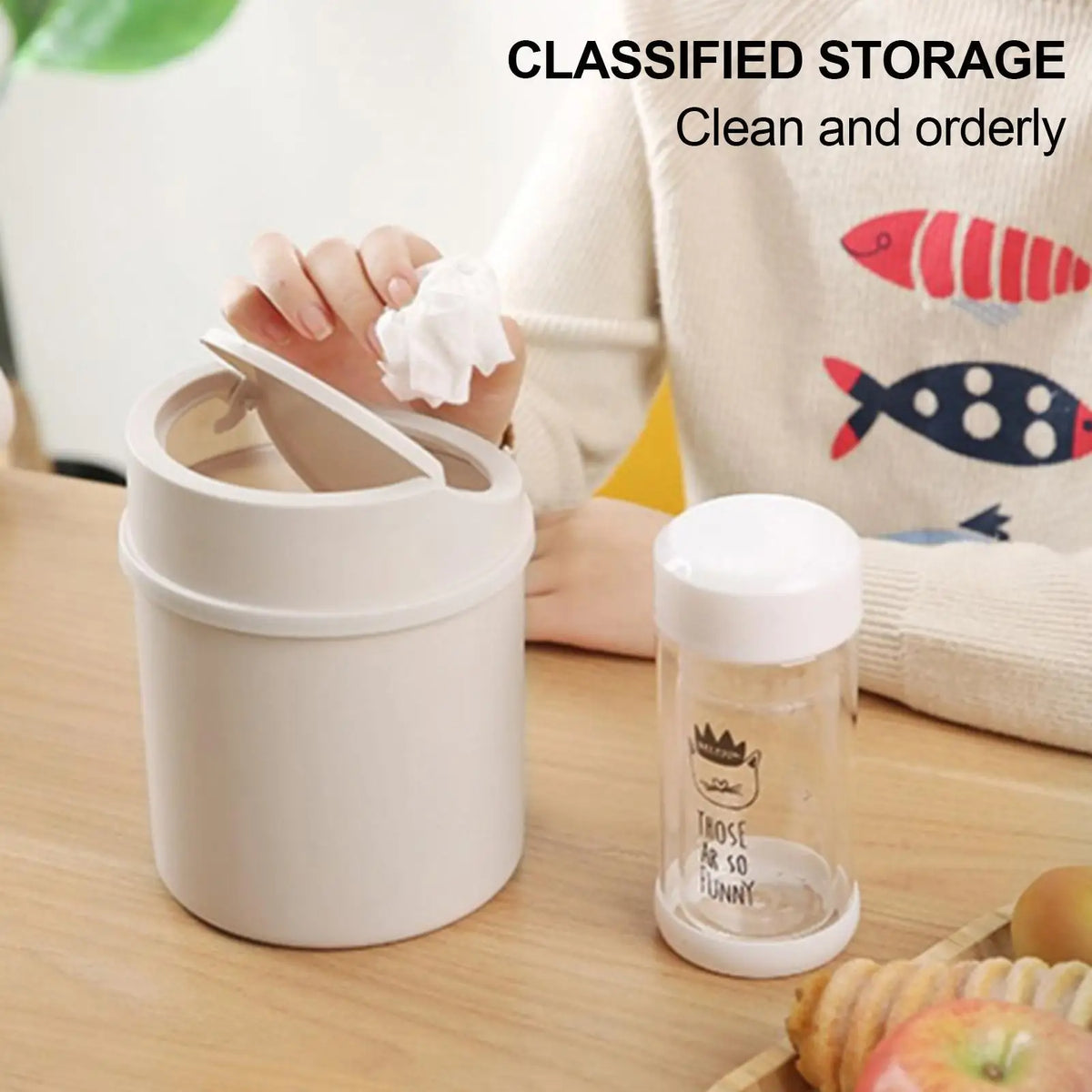 Mini Desktop Trash Can with Lid – Small Odor-Proof Bin Desktop Trash Can Qme