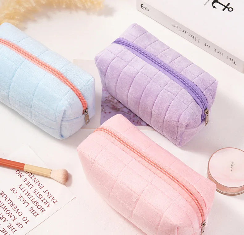 Velvet Makeup Bag – Large Capacity Portable Cosmetic Pouch Velvet Cosmetic Pouch Qme