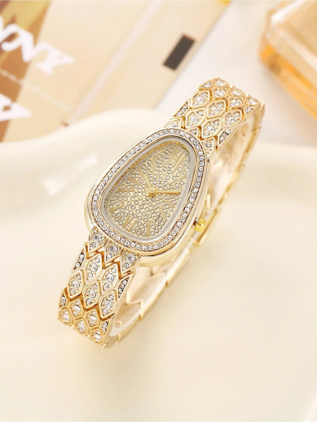 Women's Quartz Fashion Watch – Elegant Casual Steel Band Watch Women's Fashion Watch Qme