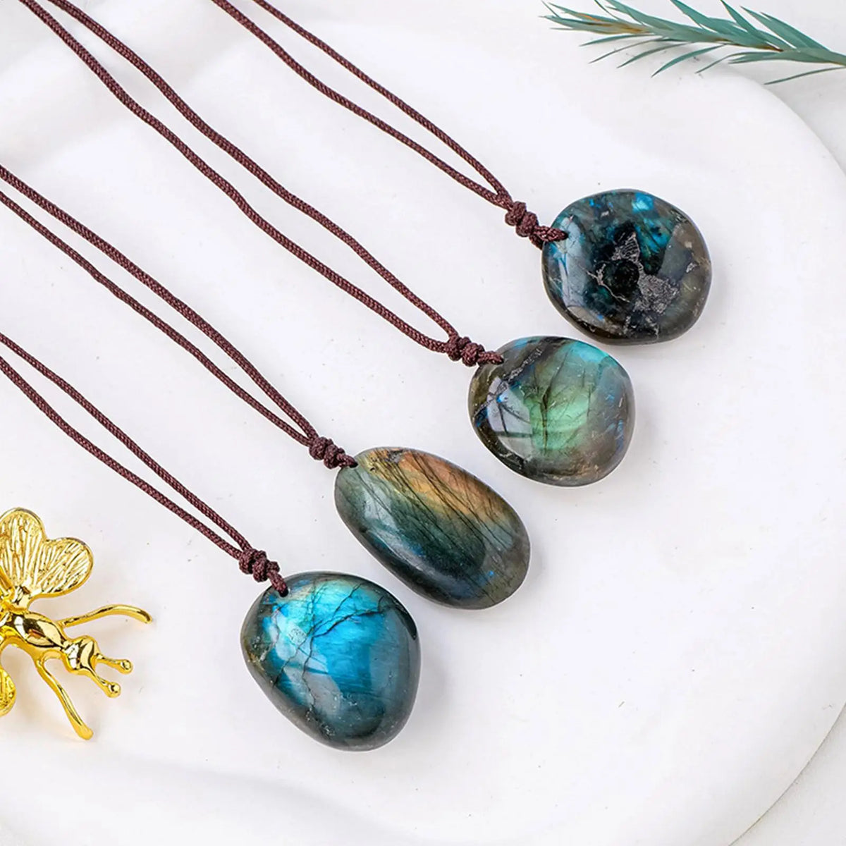 Labradorite Stone Pendant Necklace | Elegant Gift for Her Stone Pendant Necklace Qme
