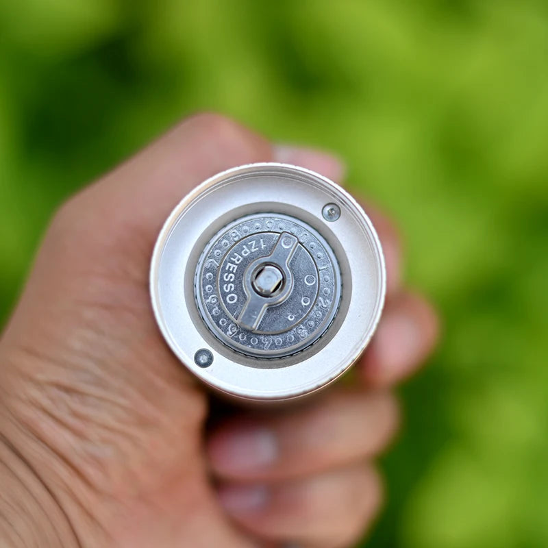 1Zpresso Q MINI Manual Coffee Grinder – 38mm 7-Core Burr Manual Coffee Grinder Qst