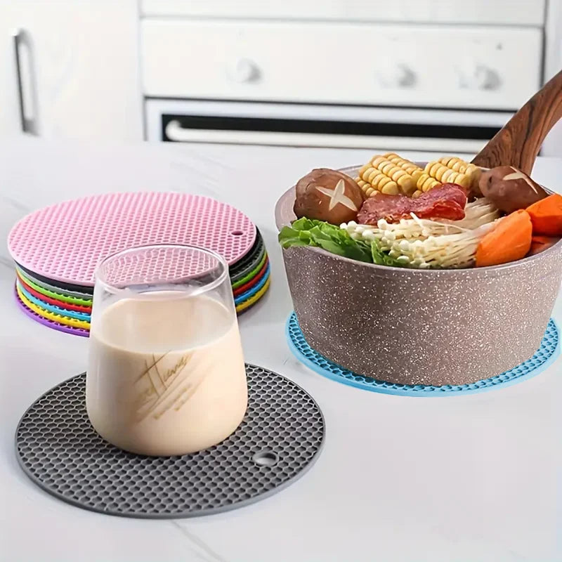 Silicone Tableware Mat – Heat Resistant Non-Slip Pot Holder Silicone Kitchen Mat Qme