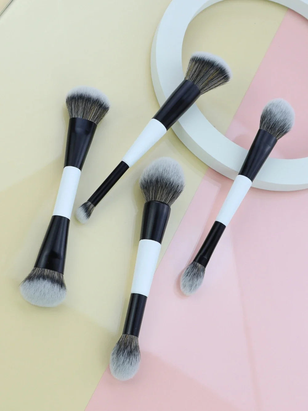 Dual-Headed Makeup Brush – Foundation, Blush & Contour Makeup Brush Qme
