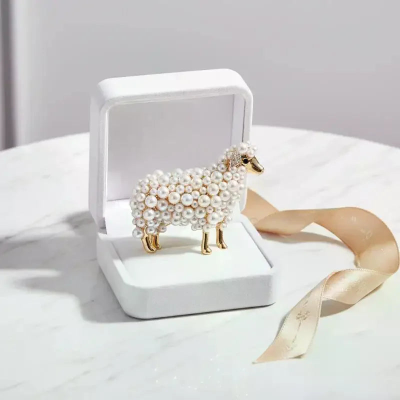 Sheep Animal Brooch Pin – Pearl & Rhinestone Lapel Pin Lapel Pin Brooch Qme
