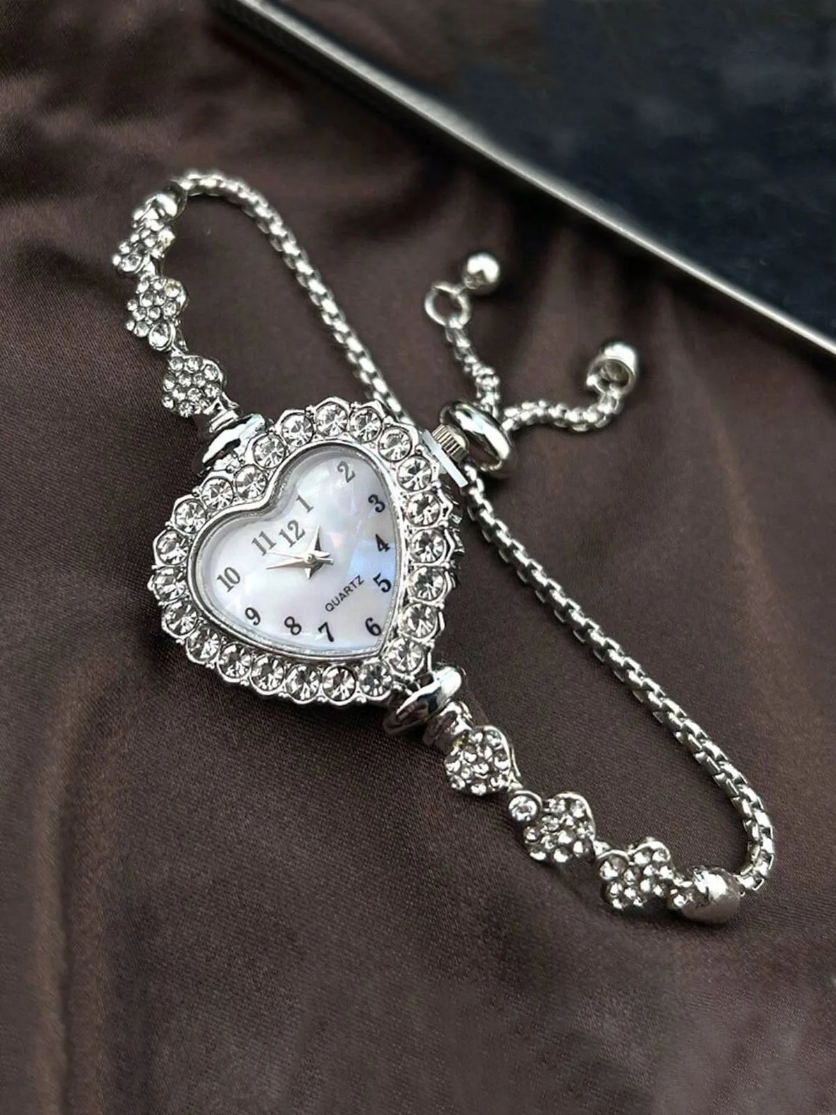 Heart-Shaped Diamond Floral Ladies' Watch | Fine Strap Ladies Fashion Watch Qme
