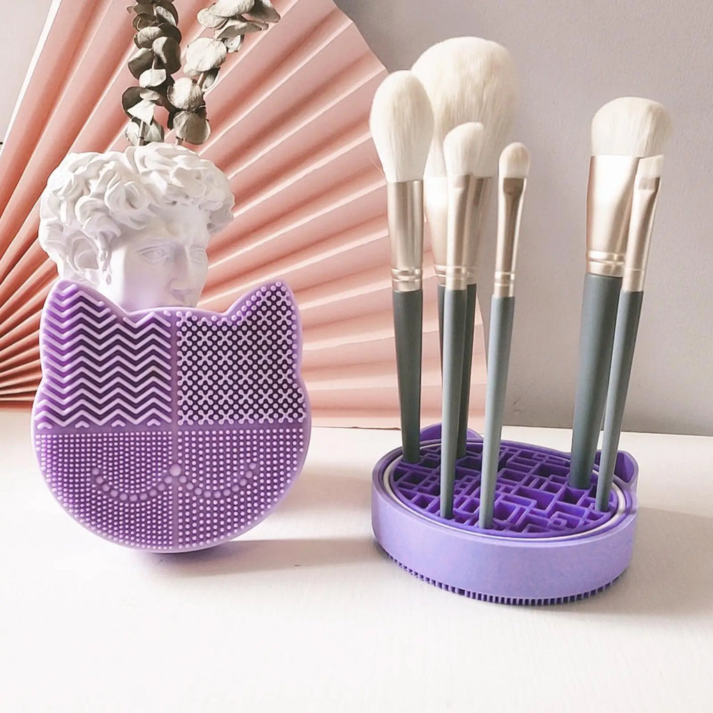 Silicone Makeup Brush Cleaner Scrubbing Tray & Washing Mat Makeup Brush Cleaner Qme