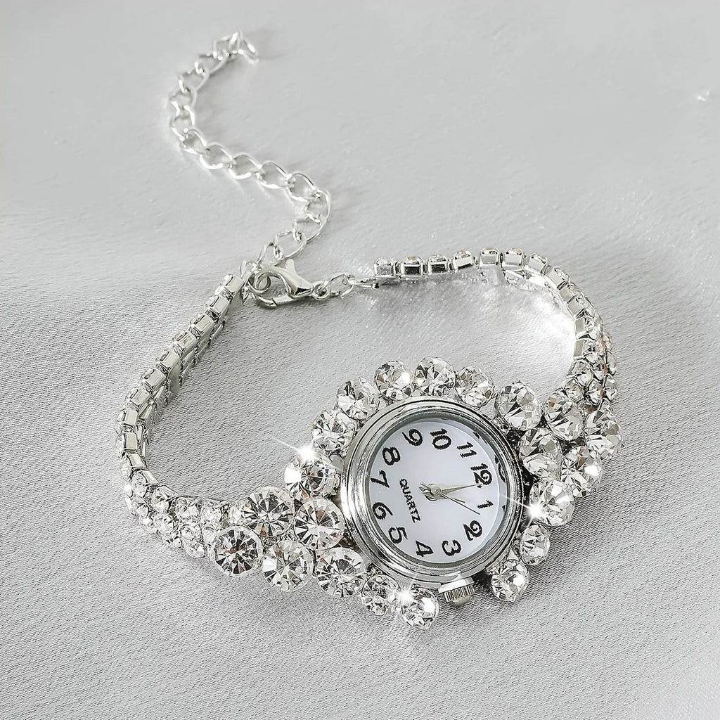 Rhinestone Quartz Watch | Elegant Arabic Numeral Dial – Silver Quartz Wristwatch Qme