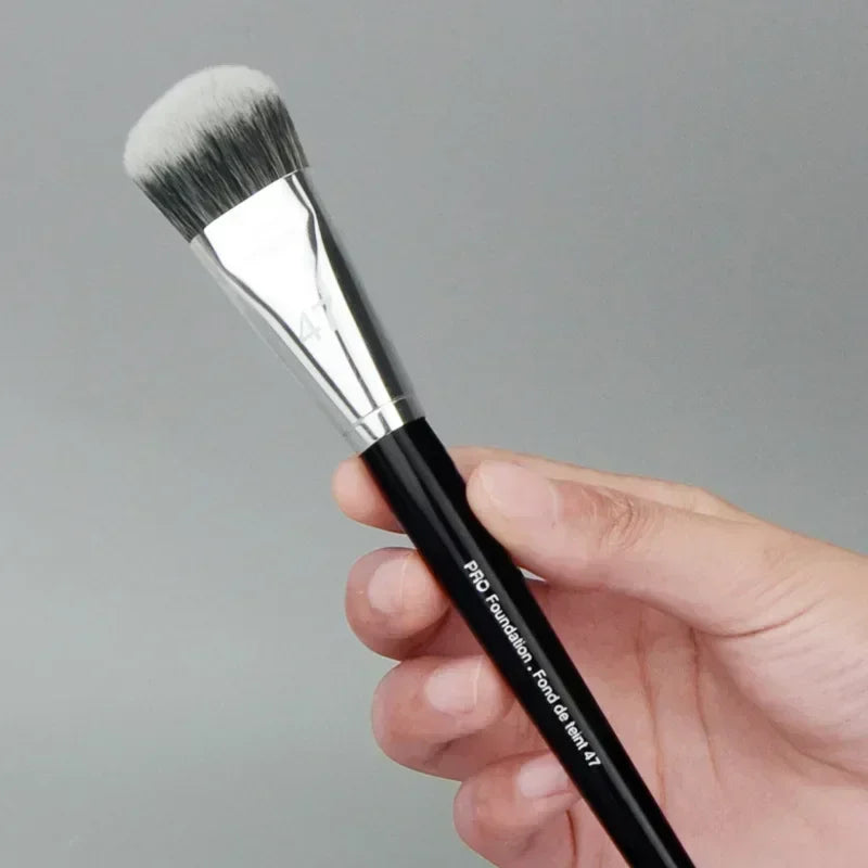 Professional Broom Head Foundation Brush | Liquid & Shadow Makeup Brush Qme