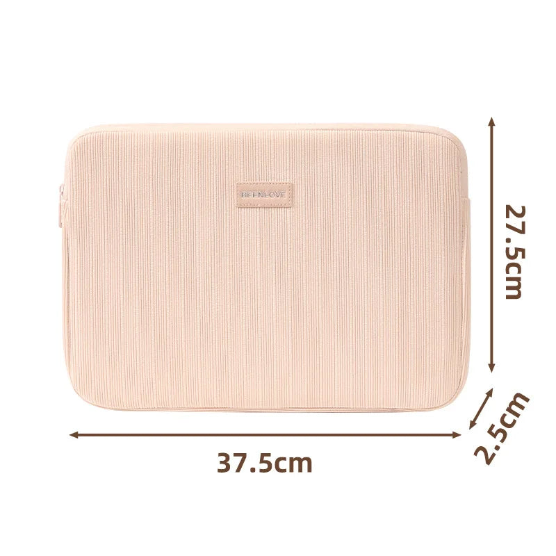 Fluffy Laptop Sleeve 13.3" – MacBook Air, iPad & Tablet Case