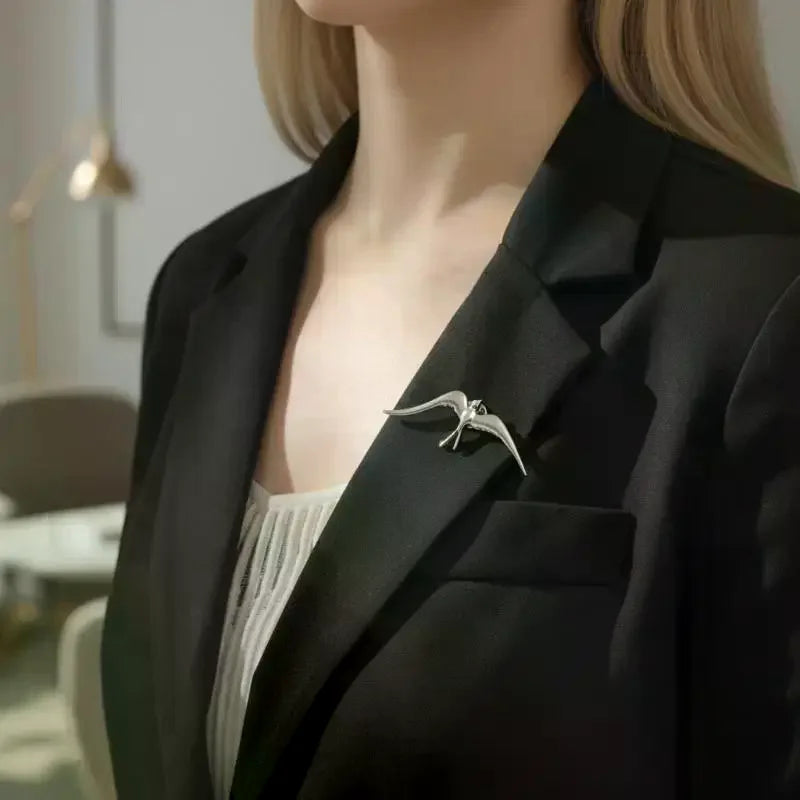 Stainless Steel Bird Brooch – Hummingbird Eagle Hawk Lapel Pin Animal Lapel Pin Qme