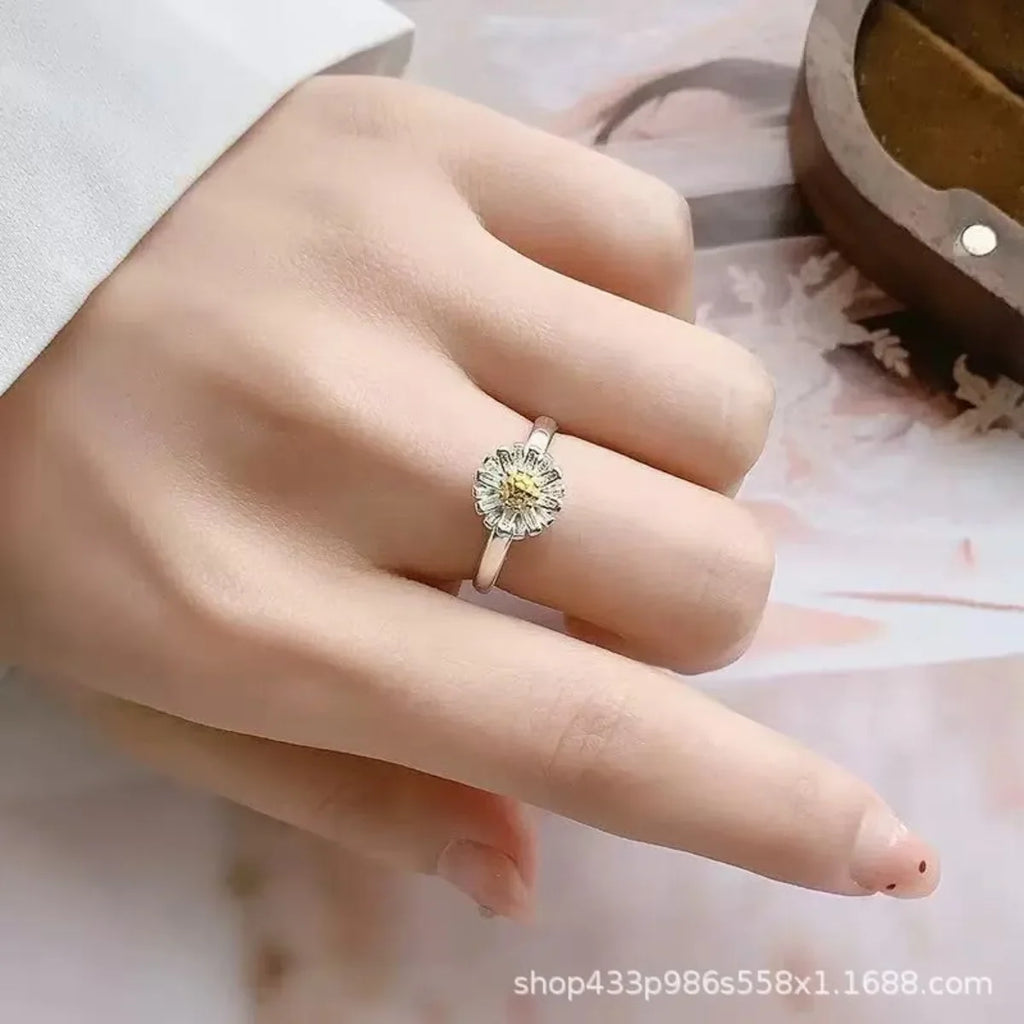 Vintage Daisy Flower Ring – Adjustable Korean Style Women's Ring Fashion Ring Qme