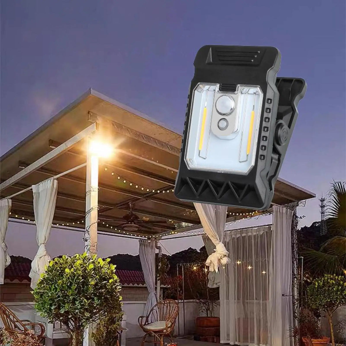 Solar Motion Sensor Clip-On Outdoor Light 300LM | Waterproof Solar Motion Light Qme