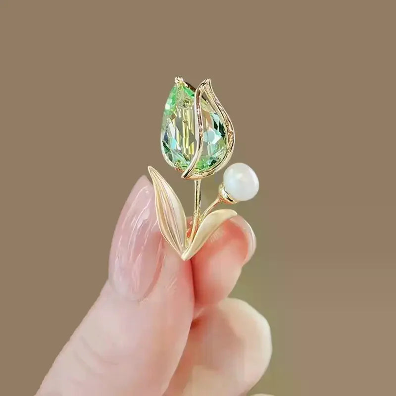 Crystal Tulip Brooch – Pearl Rhinestone Flower Pin for Women Brooch & Lapel Pin Qme