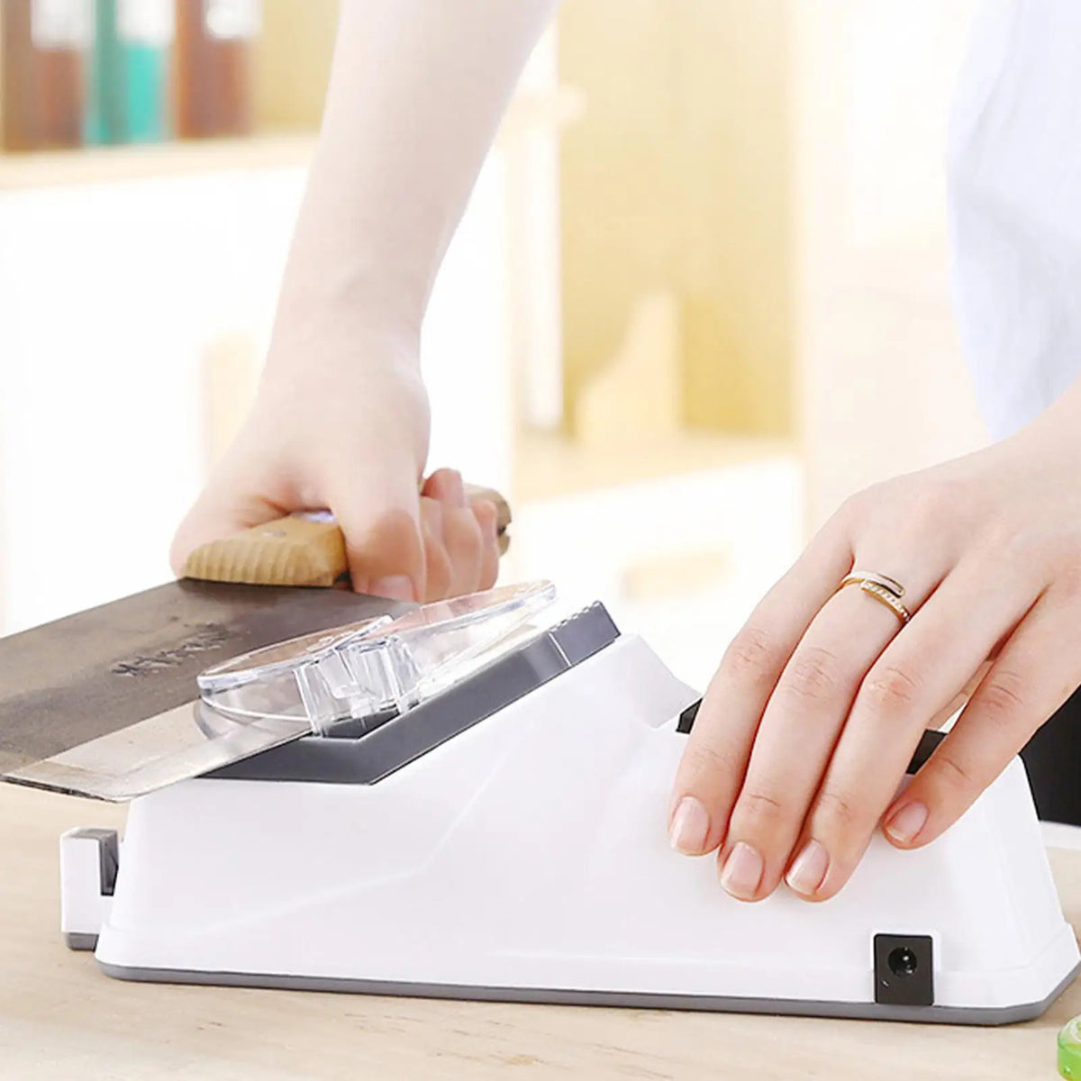 Electric Knife Sharpener – Pro Quick Kitchen Sharpening Tool Electric Knife Sharpener Qme