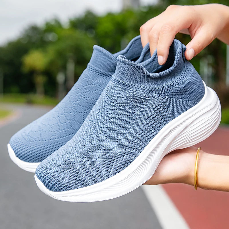 Women's Lightweight Slip-On Walking Sneakers – Casual Flats Women's Walking Sneakers Qst Blue 36