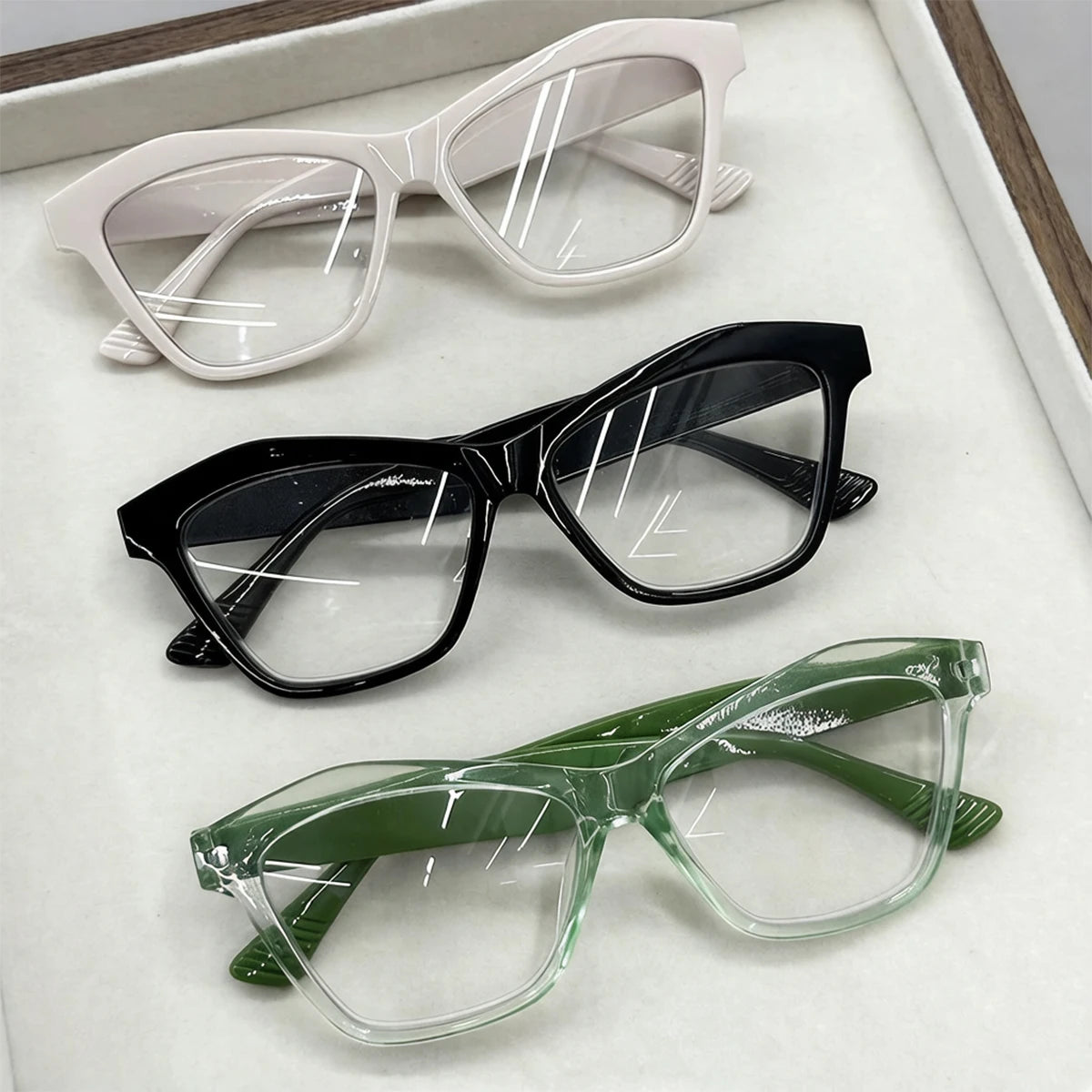 VOPHA Cat Eye Auto Focus Reading Glasses – Clear Lens, +0.5–2.0 Reading Glasses Qst