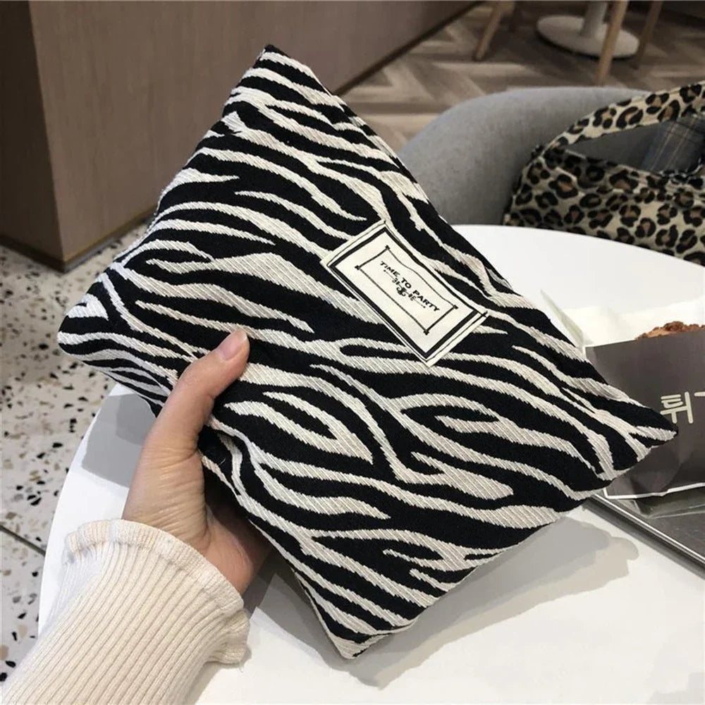 Zebra Print Makeup Bag – Women's Toiletry Clutch Organizer Makeup Toiletry Bag Qme
