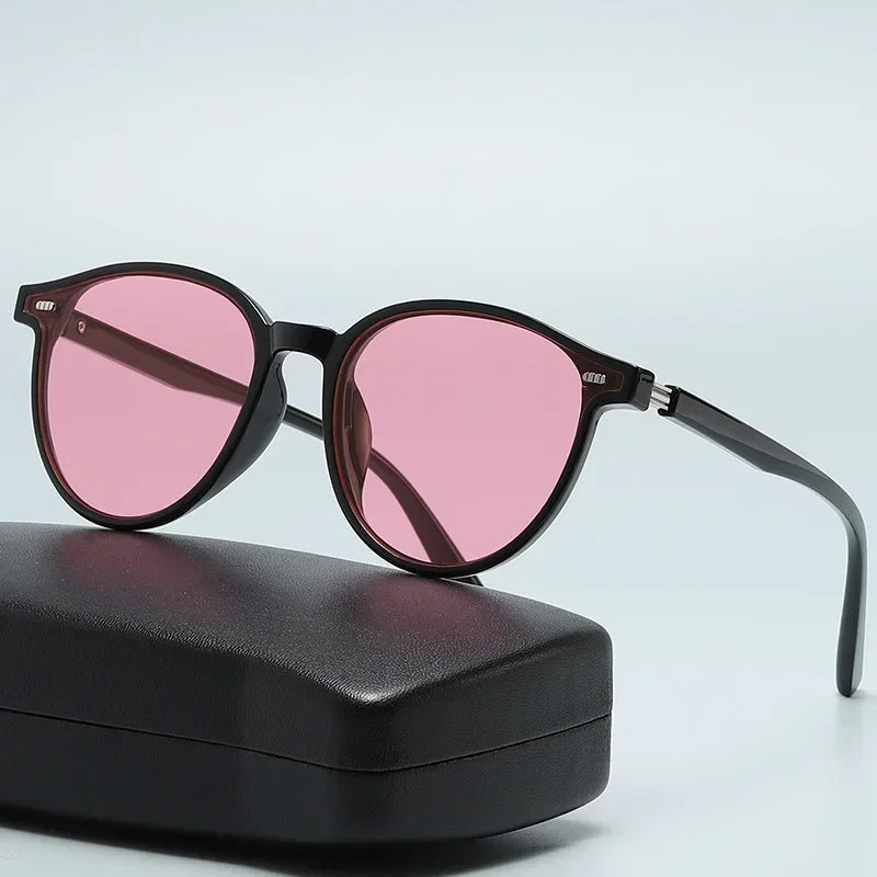 Small Oval Women's Vintage Sunglasses – 5 Colors | Qme Women's Sunglasses Qme Pink