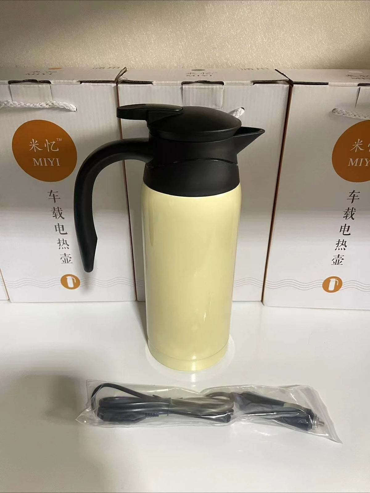 12V/24V Car Electric Kettle – Dual Voltage Fast Heater Car Electric Kettle Qst yellow-dyq