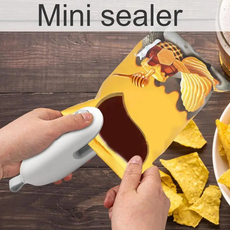 2-in-1 Mini Portable Thermal Bag Sealer – USB Rechargeable Thermal Bag Sealer Qme