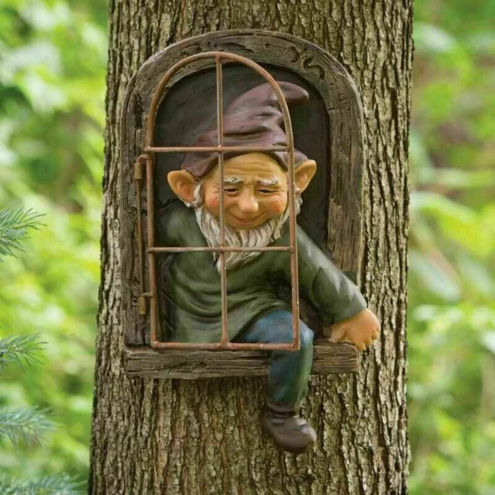 Garden Elf Tree Hug Resin Statue – Outdoor & Porch Decor Garden Statue Qme