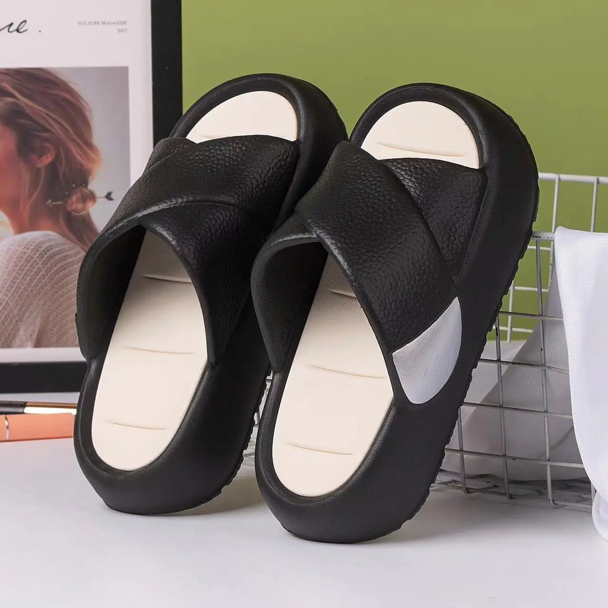 Women's Lightweight Anti-Slip Thick Sole Summer Slippers Women's Summer Slippers Qst Black 37-38