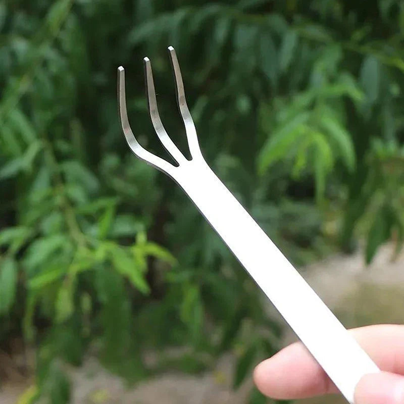 Handheld Stainless Steel Garden Rake – Rustproof 3-Prong Tool Garden Hand Rake Qme
