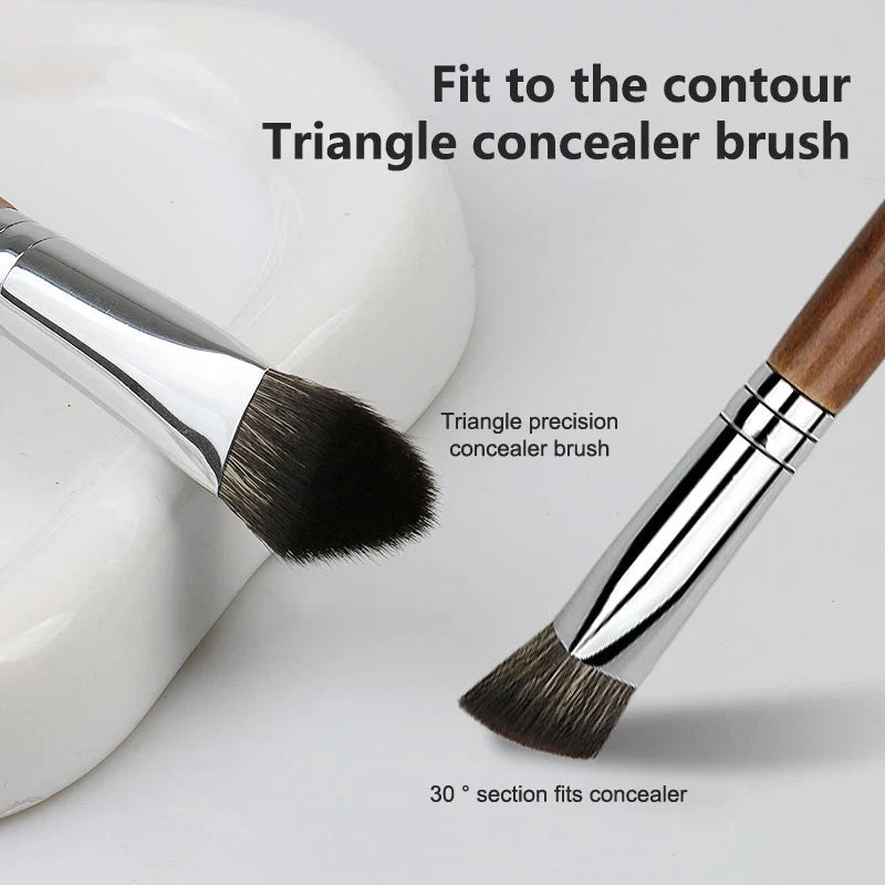 Wooden Handle Triangle Contour & Concealer Makeup Brush Makeup Contour Brush Qme