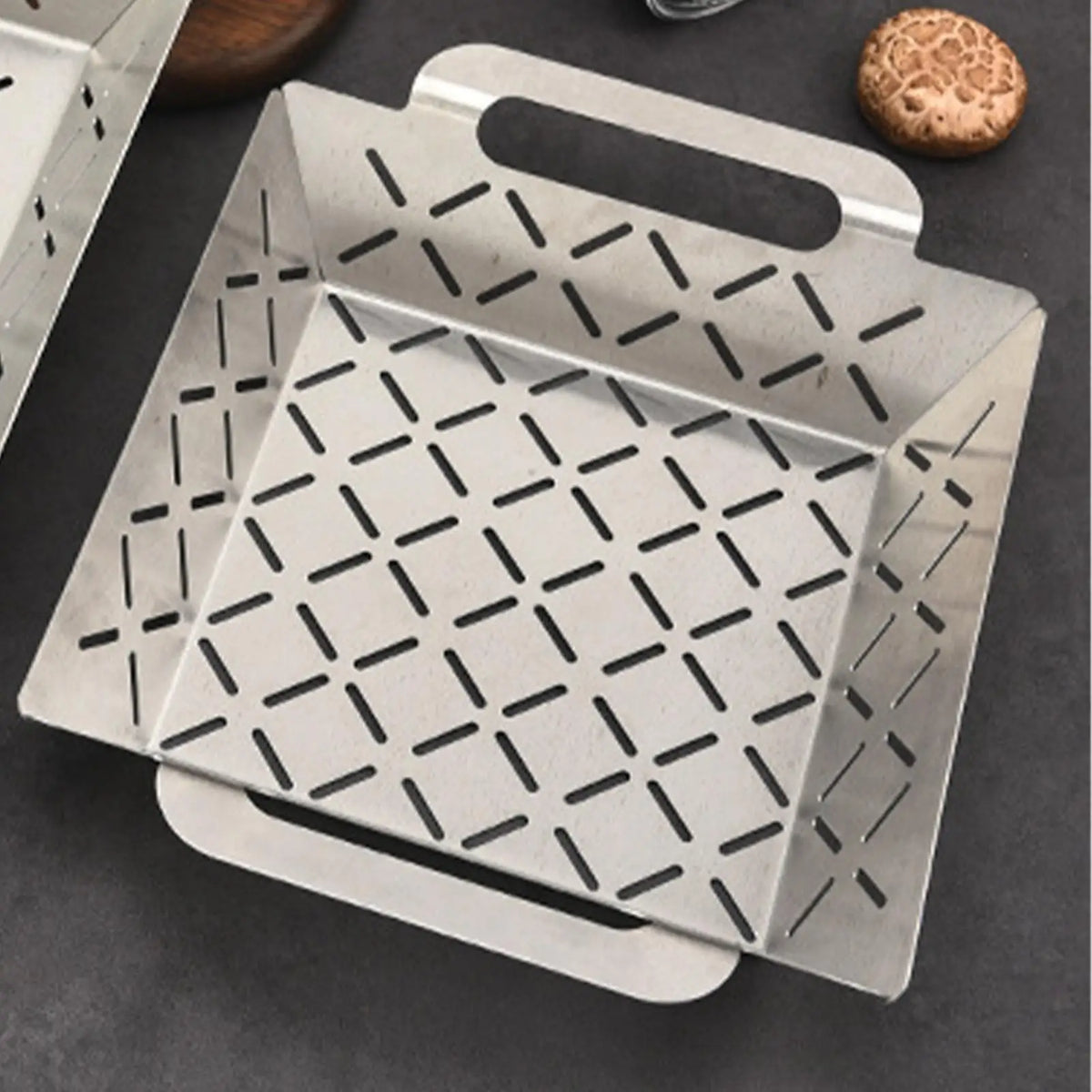 Stainless Steel BBQ Grill Basket – Perforated Grilling Net BBQ Grill Basket Qme