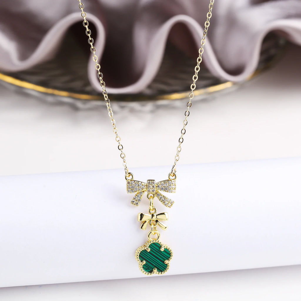 Natural Stone Five Leaf Flower Pendant Necklace | Zirconia Pendant Necklace Qme Green