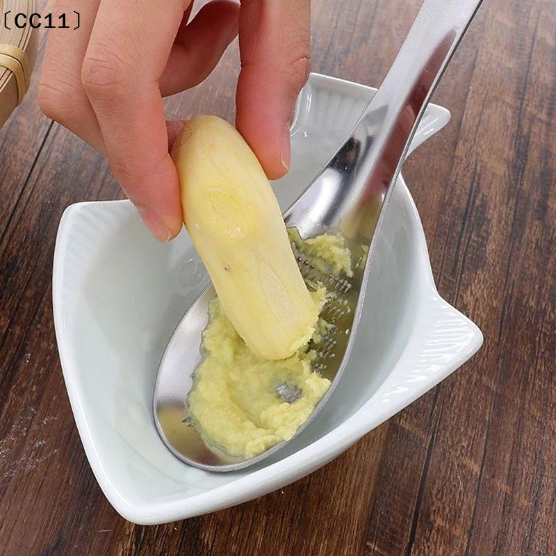 Stainless Steel Garlic Ginger Vegetable Grater & Grinder Vegetable Grater Qme