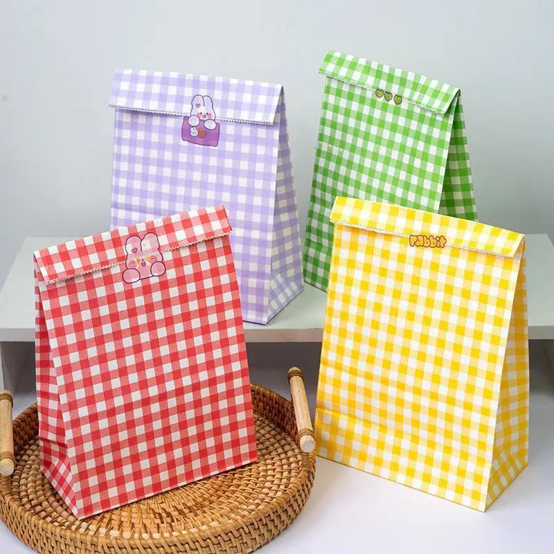 Checkered Kraft Paper Gift Bags – Holiday & Party Packaging (50pk) Gift Packaging Bags Qme