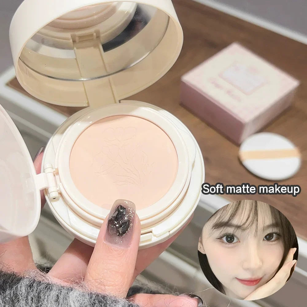 Qme Double Layer Powder Cushion – Brightening Natural Finish Powder Cushion Foundation Qme