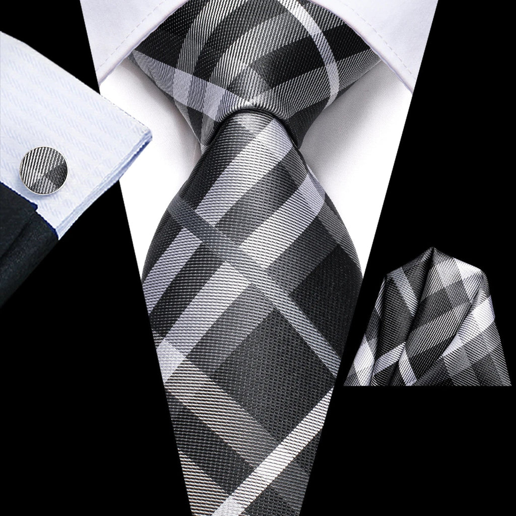 Hi-Tie Extra Long Black Dots Tie Handkerchief Cufflinks Set Tie & Cufflinks Set Qme 4033-3456