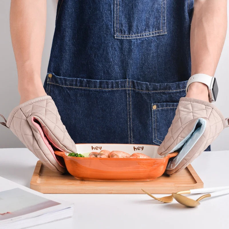 Fish Shaped Silicone Oven Glove – Kitchen Tray & Dish Holder Silicone Oven Glove Qme