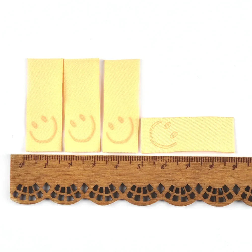 Candy Embroidery Smile Labels – 50pcs Washable Cloth Tags Embroidery Sewing Labels Qme