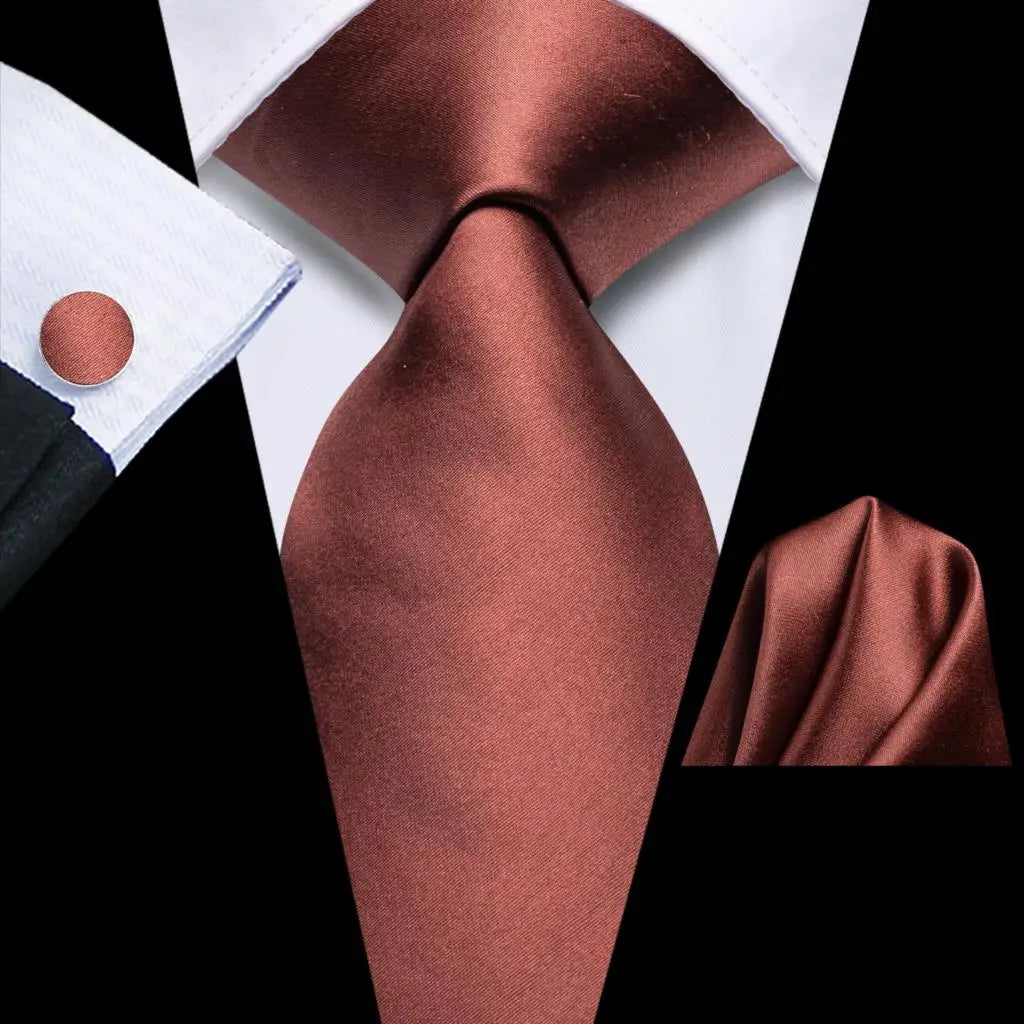 Hi-Tie Men's Silk Necktie Handkerchief & Cufflinks Set