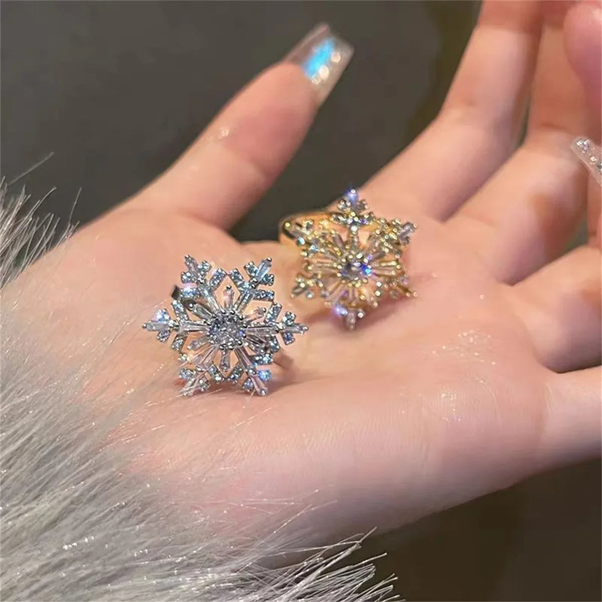 Crystal Snowflake Spinner Ring for Women – Adjustable Zircon Spinner Fashion Ring Qme