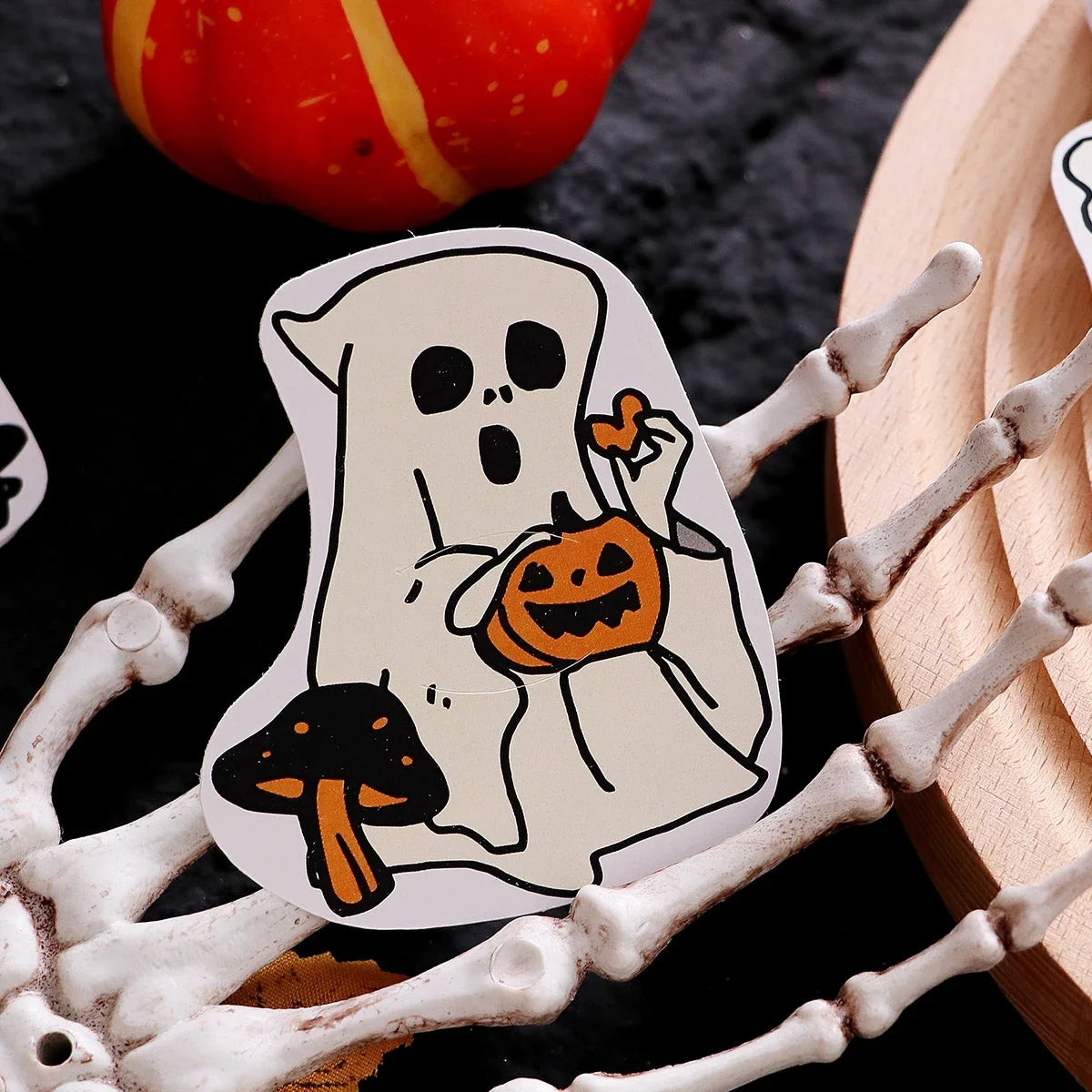 Halloween Lollipop Cards 30-Pack – 5 Ghost Designs for Kids Halloween Party Favors Qme