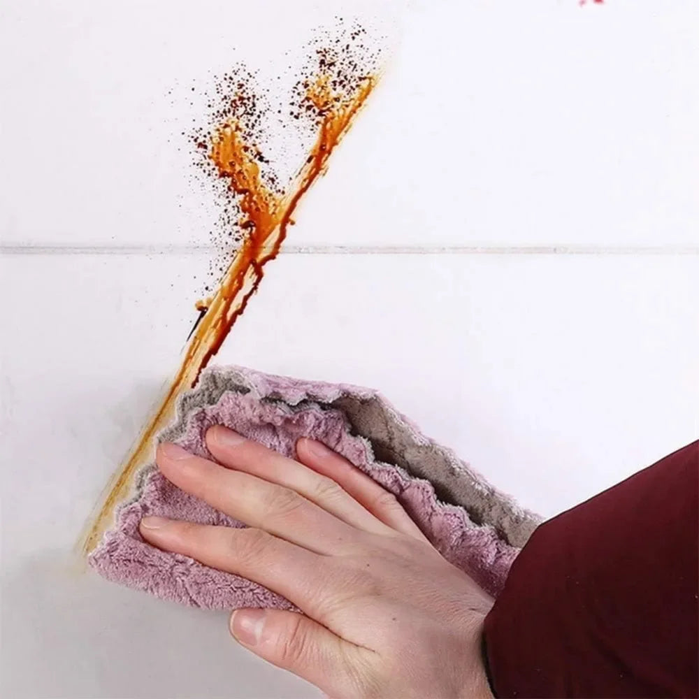 Kitchen Wall Protector Film – Oil-Proof Self-Adhesive Sticker Kitchen Wall Protector Qme