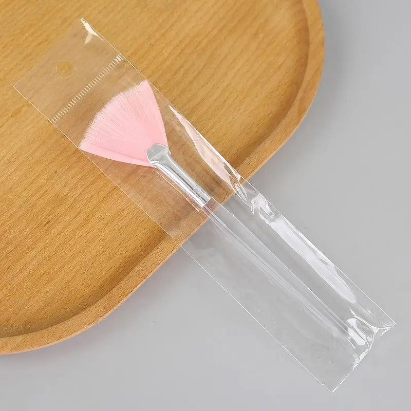 Fan Shaped Facial Mask Brush – Soft Nylon Applicator Tool Mask Applicator Brush Qst F