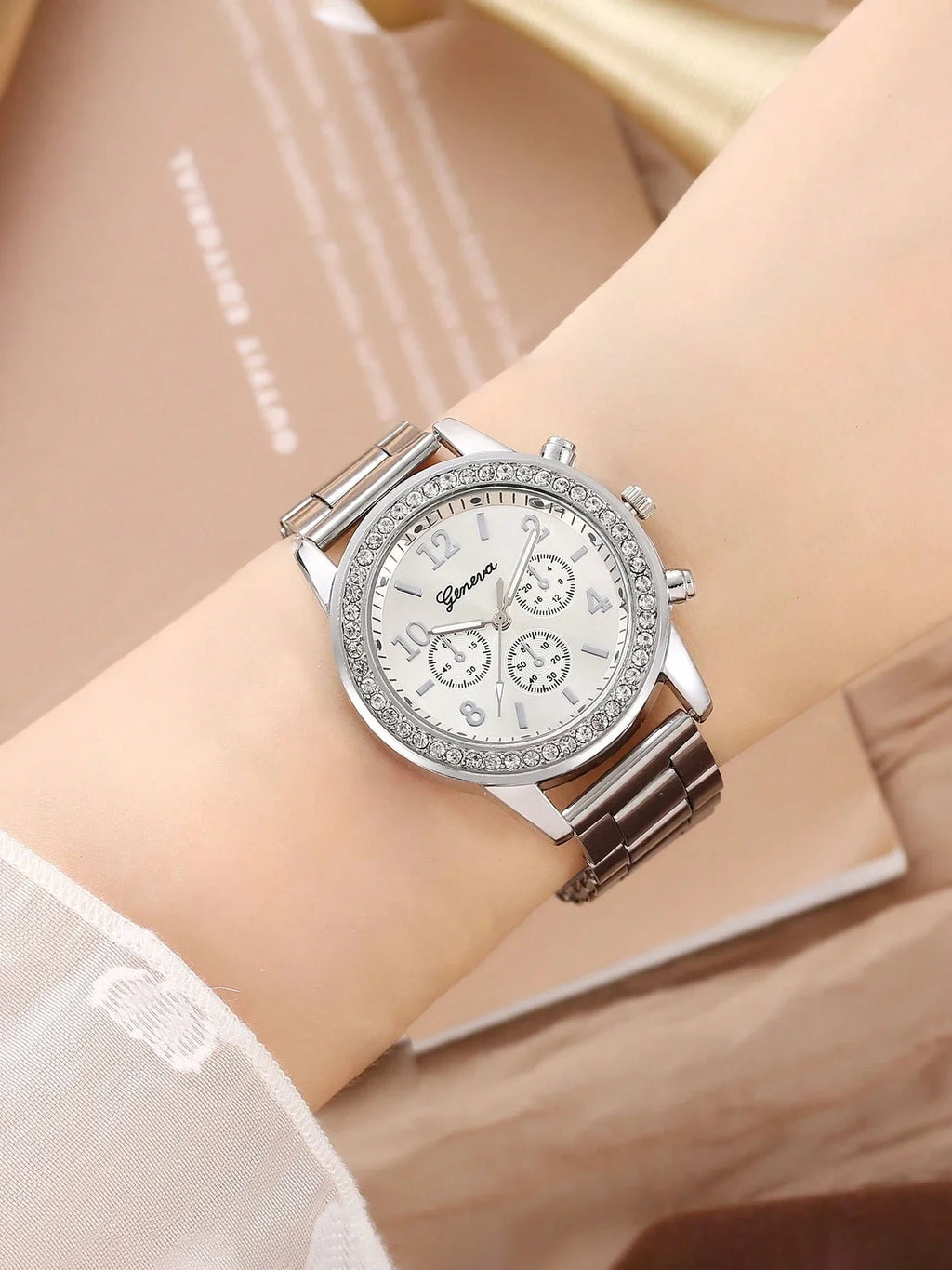 Women's 4-Piece Diamond Studded Watch Set | Quartz Watches Fashion Watch Set Qme