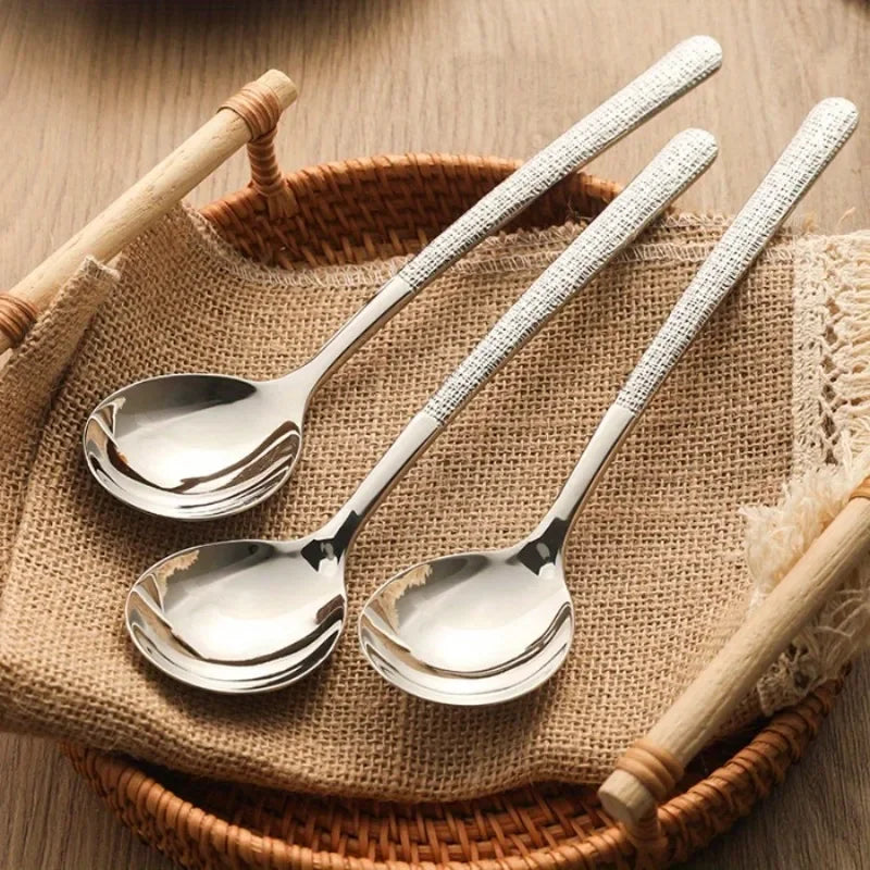 Hammered Stainless Steel Long Handle Spoons – Set of 8 Flatware Spoon Set Qme