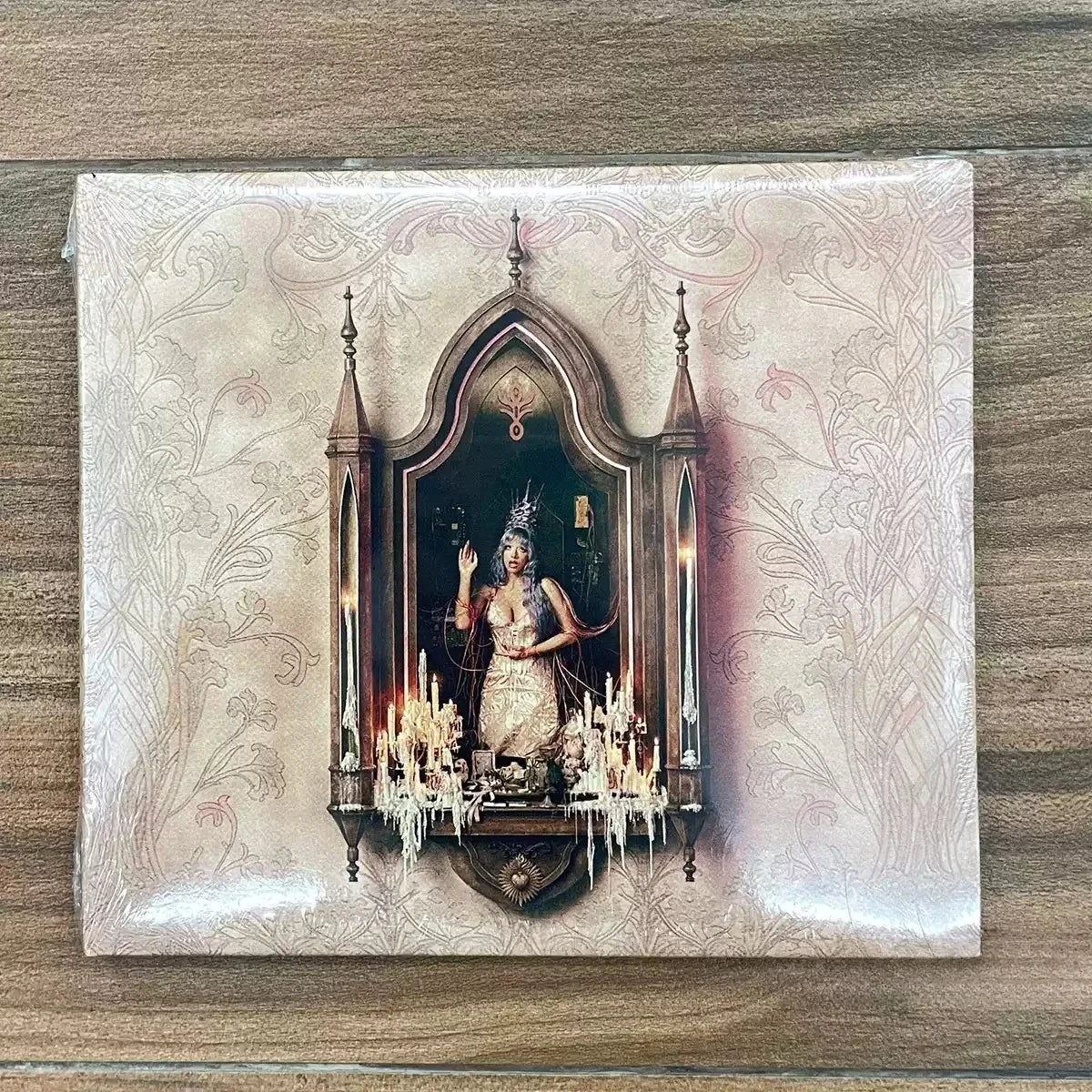 Avant-Garde Gothic Alternative Pop CD Album – Dark & Dramatic Music CD Album Qme Nice To Each Othe