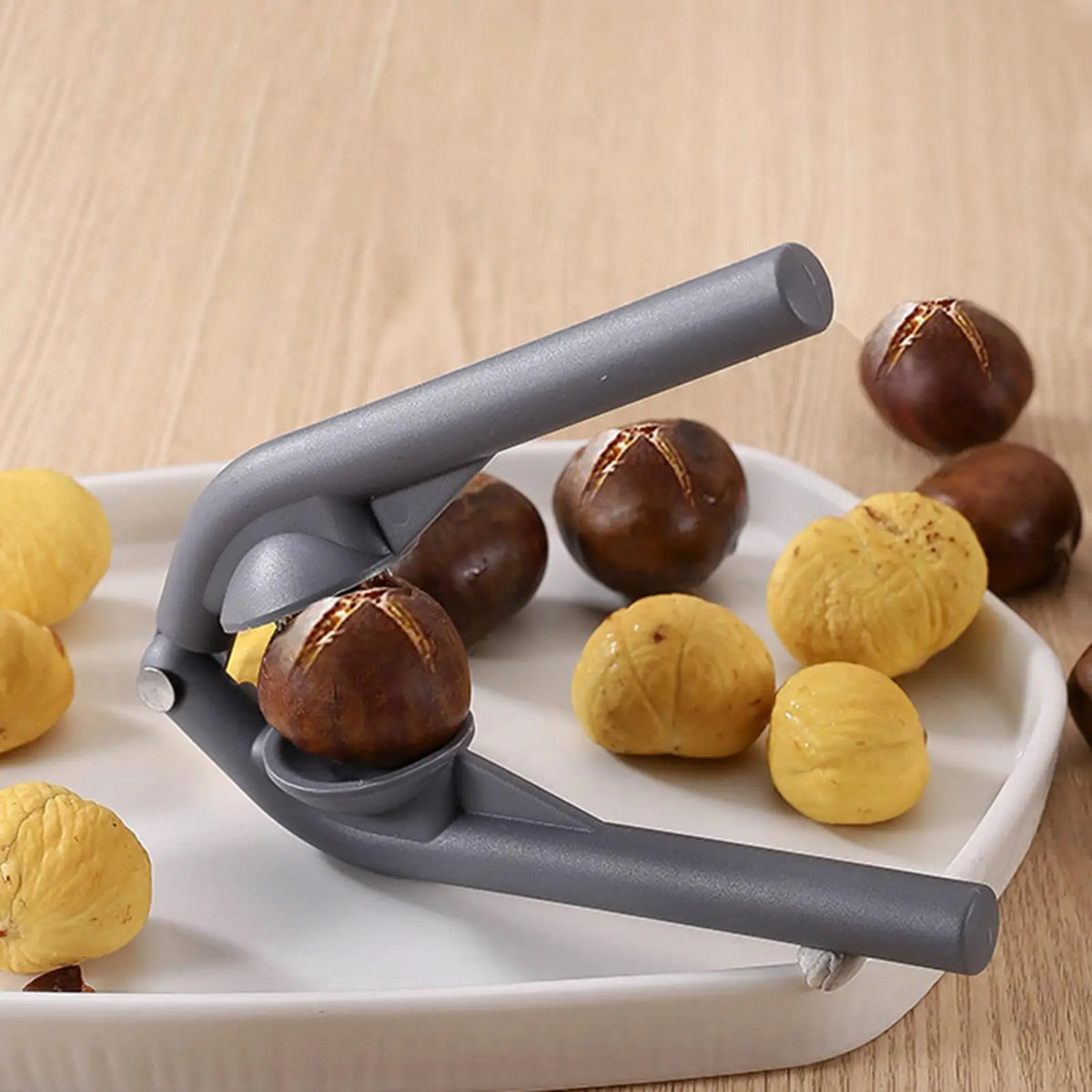 Manual Chestnut Opener & Nut Sheller Kitchen Gadget Nut Sheller Tool Qme