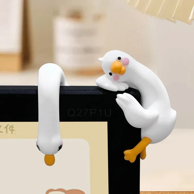 Resin Cartoon Duck Figurine – Desk, Car & Home Decor Ornament Resin Animal Figurine Qme