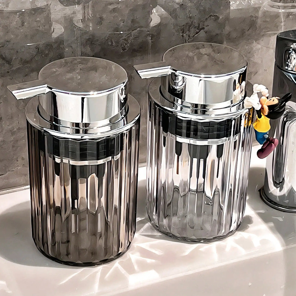 Luxury Mousse Foam Dispenser Bottle – Large Capacity Foam Soap Dispenser Qme