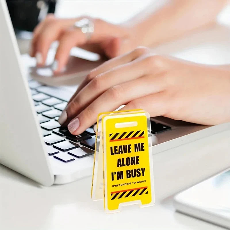 "I'm Busy" Funny Resin Desk Sign – Novelty Office Decor Gift Novelty Desk Sign Qme