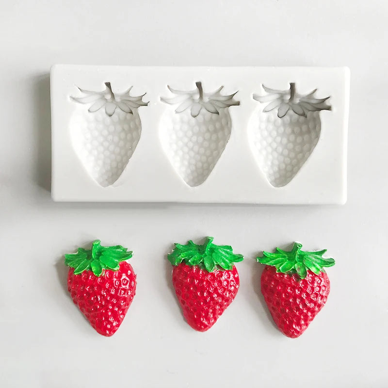 3-Cavity Pineapple Strawberry Silicone Mold – Cake Decorating Silicone Baking Mold Qst